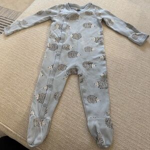 Tea Collection long sleeve snap footie